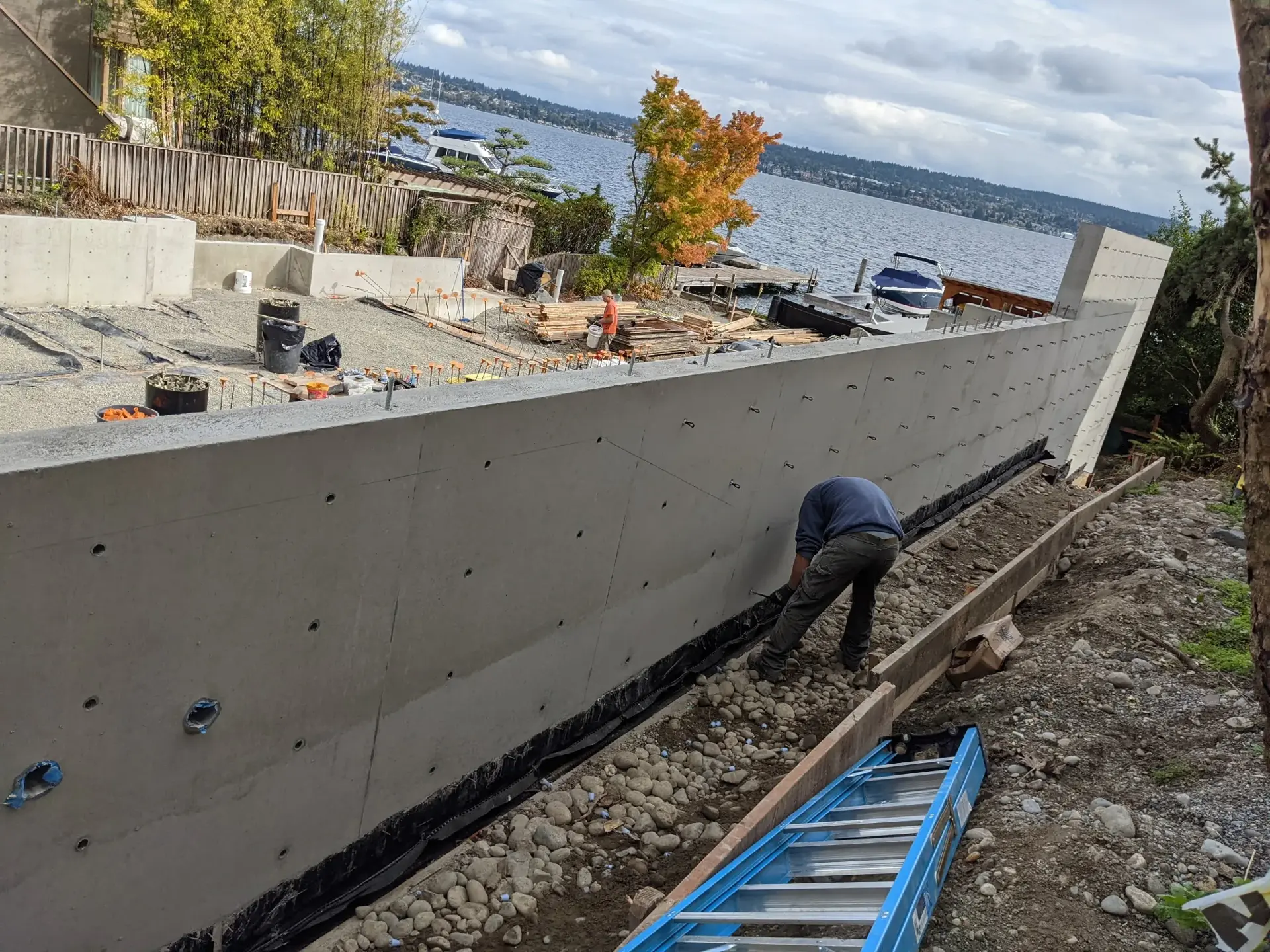 Lakefront retaining wall
