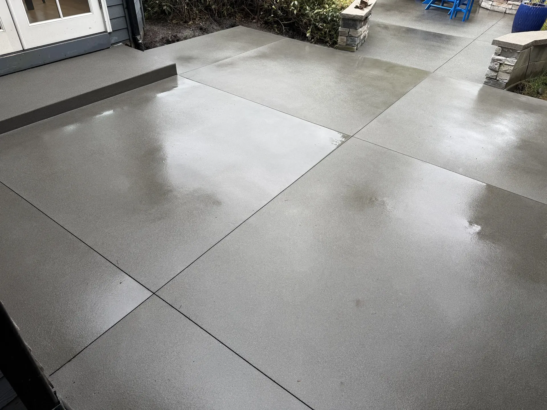 Backyard patio with control joints